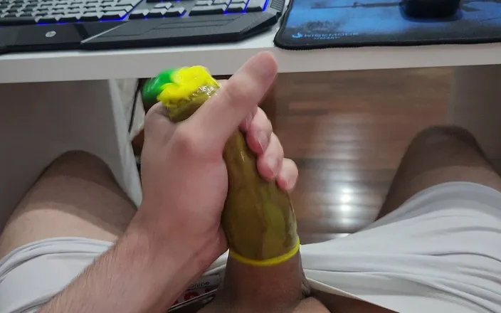 Lkdick8: Cum with A Condom