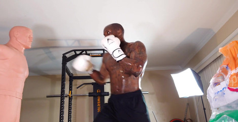 Hallelujah Johnson: Boxtraining mit plyometrischen Training Entwickelt eine effiziente Kontrolle und Produktion...