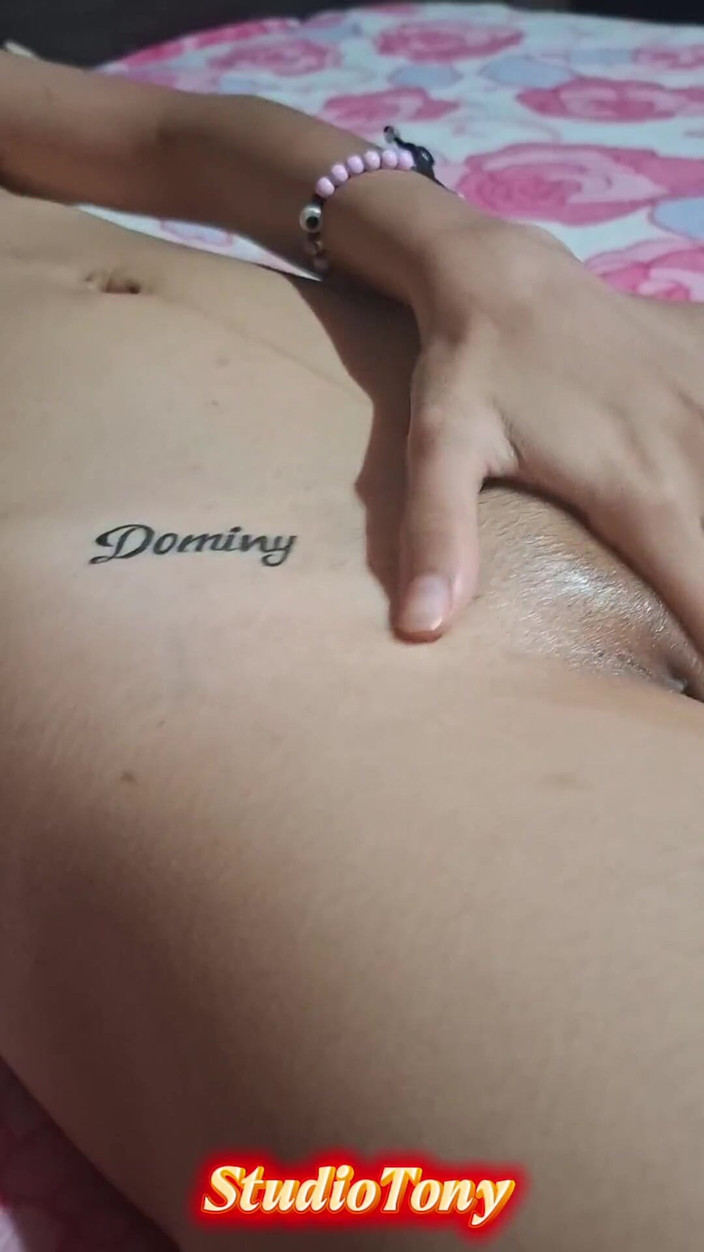 Yuli and tony: 18letá sekretářka