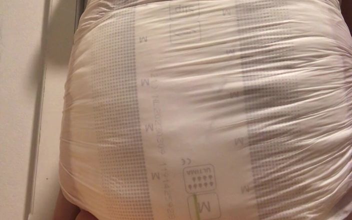 ABDL Diapers by Norsken77: Brudny Twink