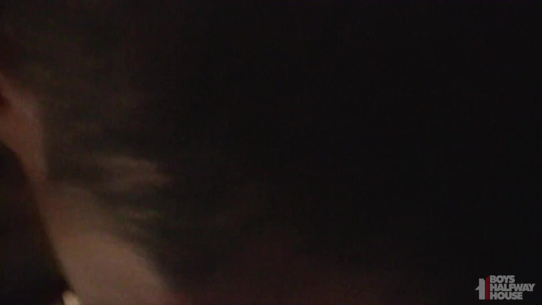 Boys half-way house: Op parole met geblazen gat