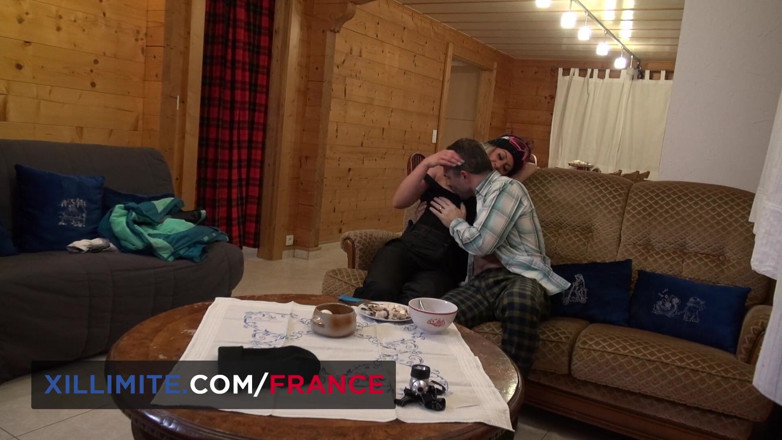 Made In France: Sexo en el chalet con una mujer rubia caliente