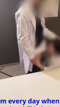 Marido, sinto muito, a esposa da enfermeira é treinada para falar putaria por médico no hospital # 118