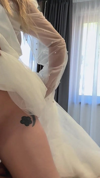 我被我的情人怀孕了！他来参加我的婚礼！