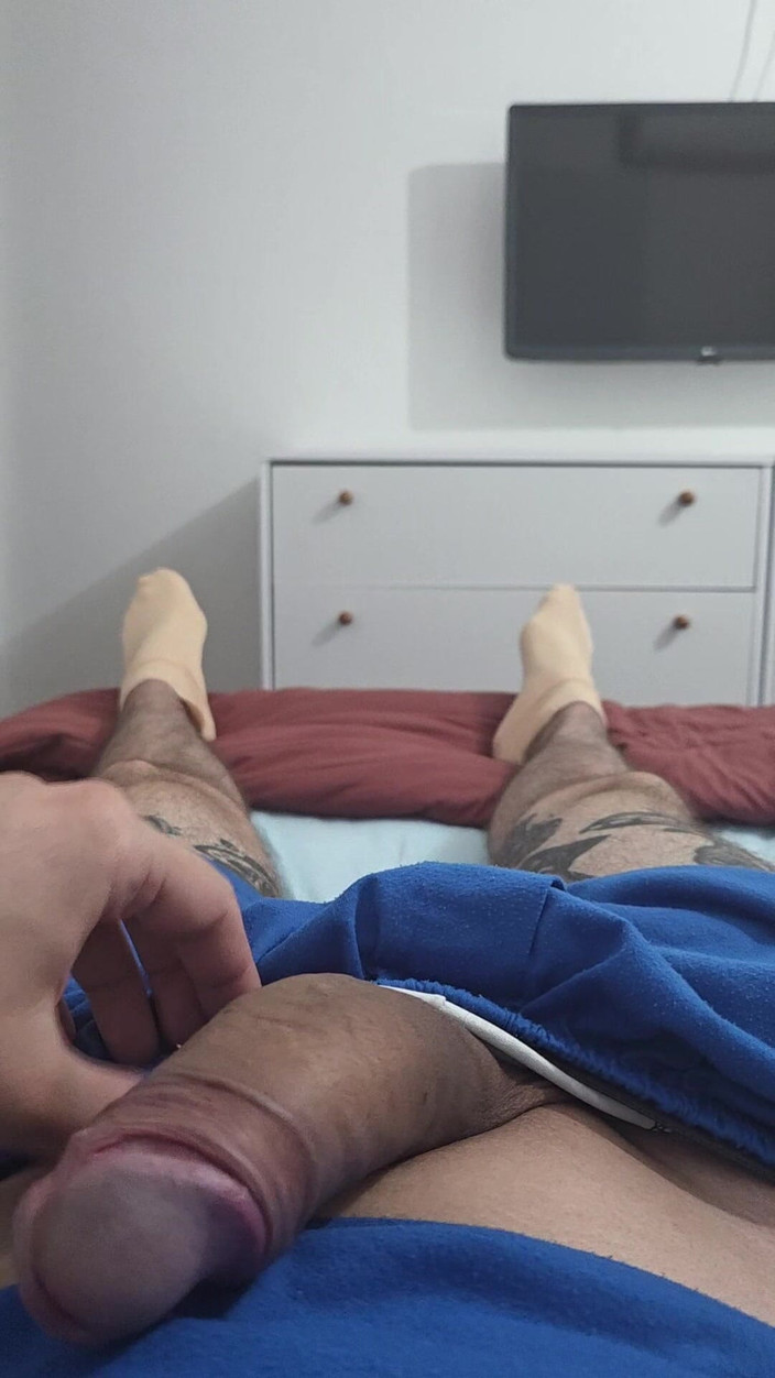 Lkdick8: Pieno di eccitazione quando mi sveglio