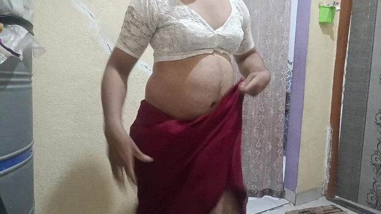 LovedSunsine1990: Przyjaciele, teraz stanik mojej żony zaczyna do mnie pasować