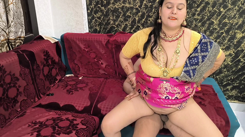 Desi chudai hub: Puja si tante seksi india dientot habis-habisan sama cowok berondong