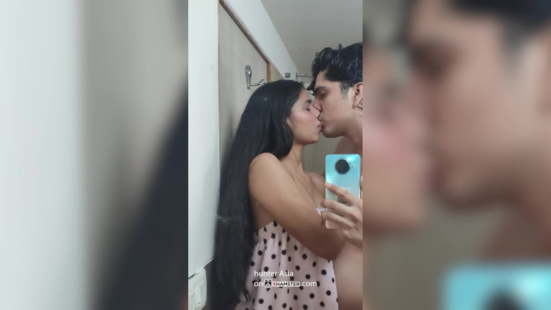 hunter Asia: Indický pár nahrává své romantické sexuální video do mobilního telefonu