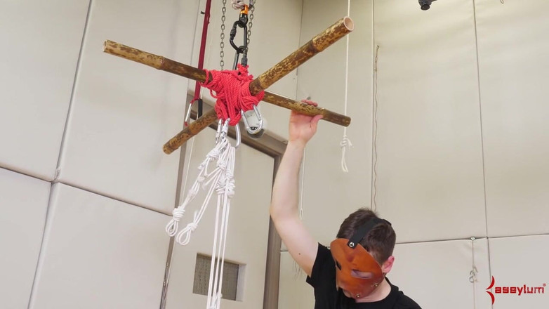 Assylum & Slavemouth: 热辣的黑人顺从她的屁股上吞下大量精液，变成一个奇怪的肛交和脸操逼束缚玩具