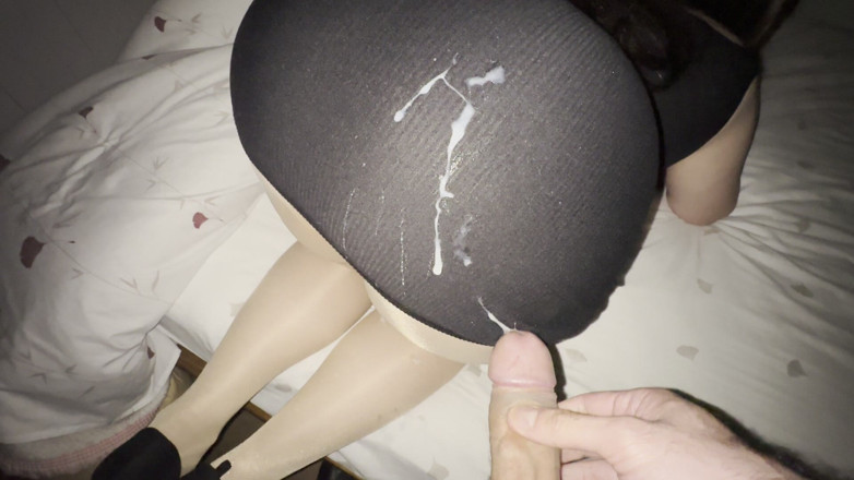 southern_girl: Eiaculazione su vestito nero e collant