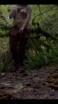 Striptease for Them Trees