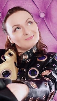 Asmr: Black Nitrile Gloves Hot Soundings oleh Arya Grander - Video Sfw