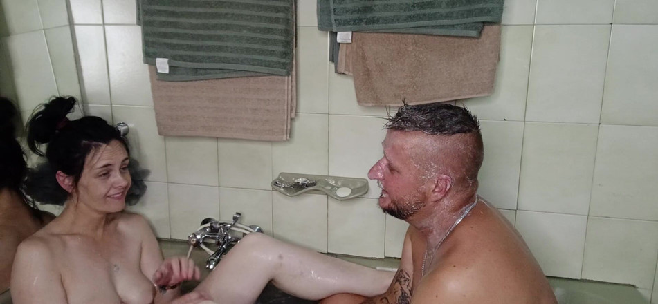 Bigjoefuckalott: 浴室