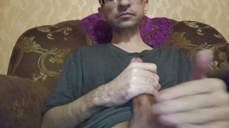 Alex Metallov: Chico cachondo sacudiendo su polla por ti Disfrítelo