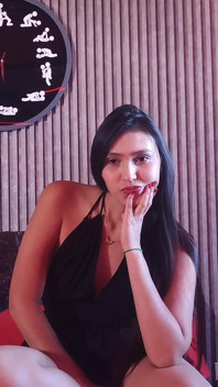 Jogos de roleta sexual com Roxi siga o perfil para vídeo completo