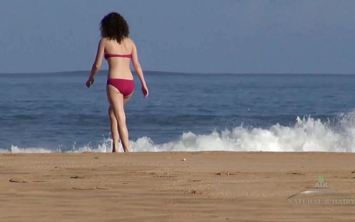ATK Girlfriends: Vacanze virtuali hawaiana con sativa parte 1