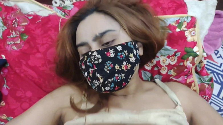 Sairaxsaim: Poniendo sal en el coño de Baji bajo algún pretexto