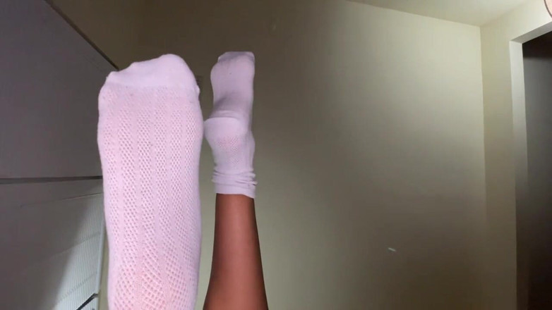 Pink Foxx: Pink Foxx s odstranění ponožky