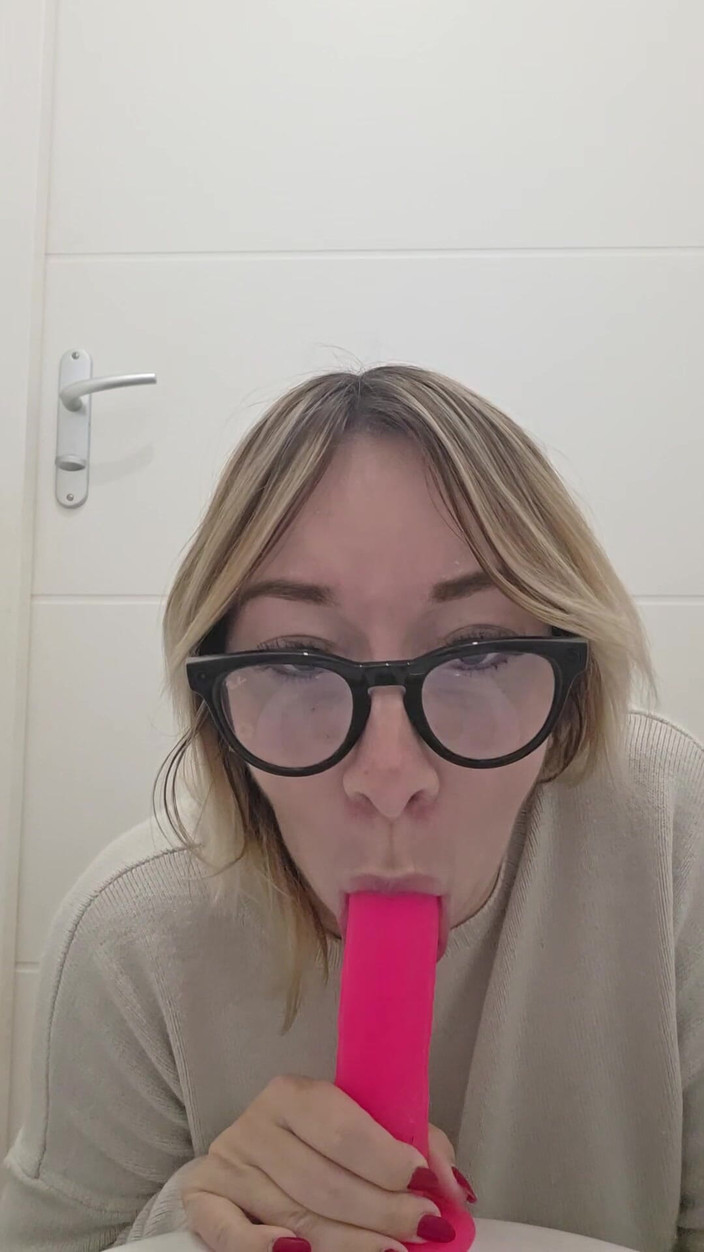 GIULIANA_OFFICIEL: Little French Ini Terasa Baik Di Bilik Mandi Dan Mega...