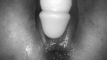 Triple AAA: Kiki Bi - ram to v kapitole třetí - sólo britská milfka...