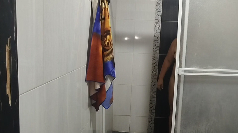 Adribella69: Obrzydliwy starzec wykorzystuje niewinność swojej pasierbicy i kończy ją w łazience,...