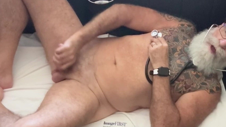 feedmedick: Il Mio Cazzo È Pronto per Te!