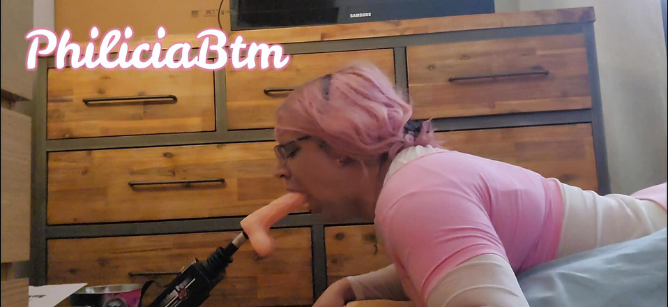 PhiliciaBtm: Philiciabtm i kysk ha kul med en knullmaskin