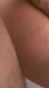 Une femme mature perverse adore la bite - partie 03