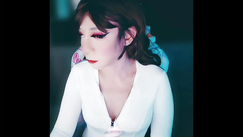 Sophieyuki: Asijská transgender sexy