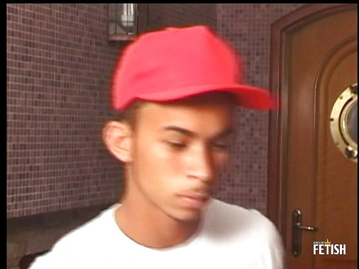 Gay Diaries: Repartidor flaco obtiene su culo embestida por musculoso gay con...