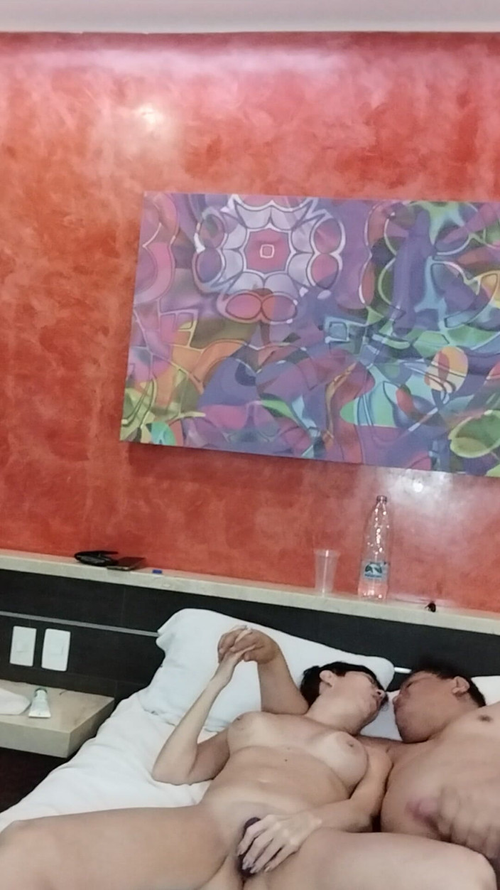 MaturecoupleVe: Nghỉ ngơi đến khách sạn để làm tình tuyệt vời