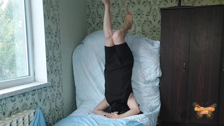 Kitty_Cross: J’adore le cd, jolie femboy, secrétaire cosplayeuse, modèle amateur, auto-fabricant...