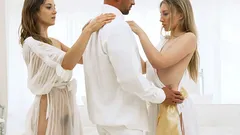 Si tan solo pudiera venir a casa a algo como esto - trío con dos jóvenes esposas mormonas