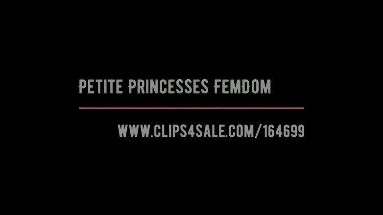 Petite Princesses Femdom: Pigtailed anime gamer girl - ignoring fullweight facesitting while playing