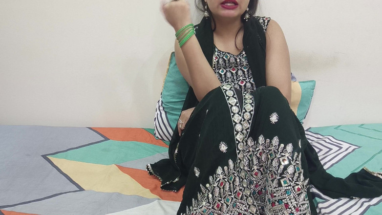 Saarabhabhi6: Devar yang lagi sange ngentot tante seksi india yang baru...