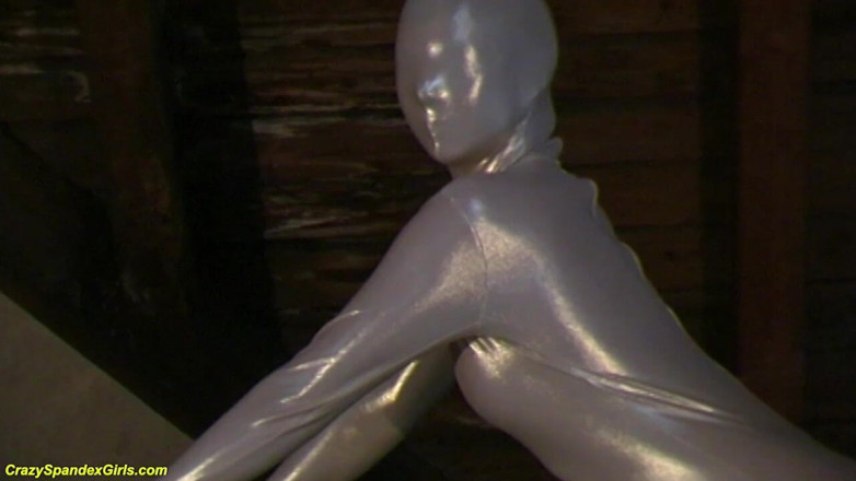 Kelly in spandex: Combinaison complet
