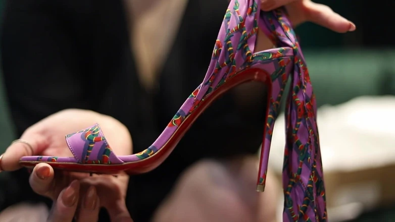 Countess diamond: High Heel Cam for Shoe-obsessed Perverts
