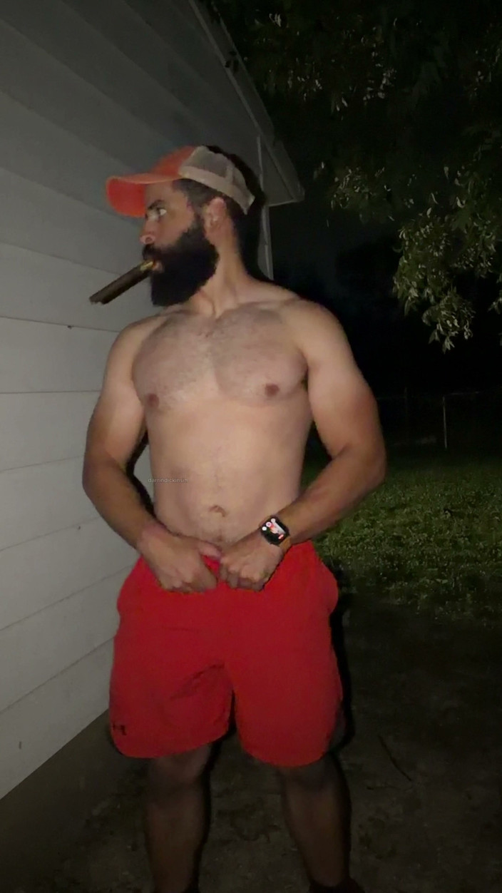 mascbeef95: Muscle Cub Cigar and Cum Outdoors