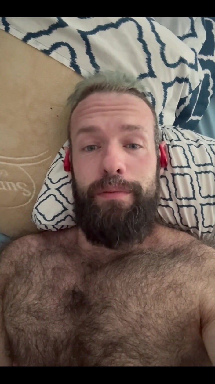 BeefyCanuck: Хайя! Оновлення каналу для Pride Month!