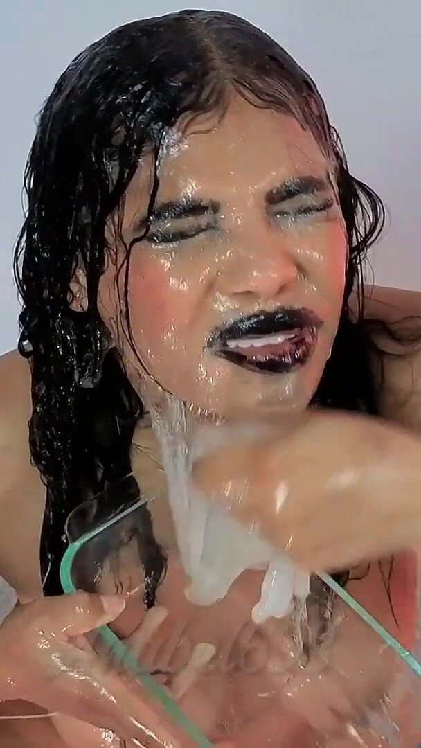 Full Saliva Fetish (Anabel 693)
