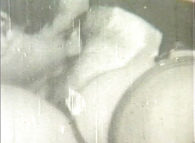 Alfacontent: Vintage pár má vášnivý orální sex