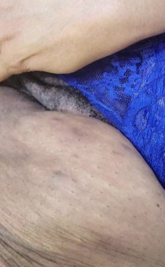 Josie4yourpleasure: Doufám, že budete mít dobrou noc po ukazování mých prsou