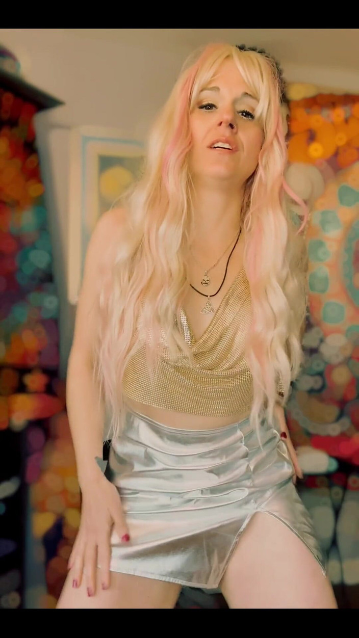 Suzy Wlyde Smut: Crave You