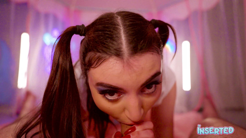 Inserted: У Юлии элитная киска