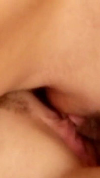 Una escena vintage caliente con lesbianas y parejas pervertidas follando y disfrutando