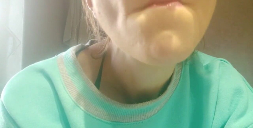 savannahamatoriale: Sledování v koupelně není dovoleno... ale je úžasné slyšet její prd!