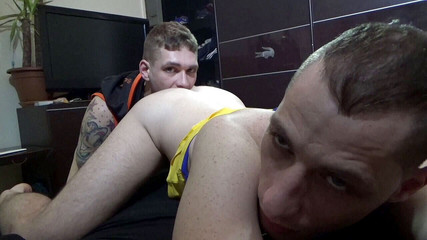 Gaybareback: Fabien šuká bez sedla od Aarona Mastera