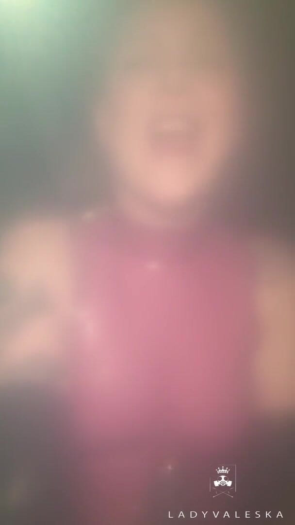 Lady Valeska: Respirazione in lattice gioca pov.