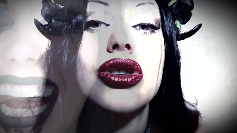 Goddess Misha Goldy: Đôi môi quyến rũ của tôi - là một cánh cửa đến địa...