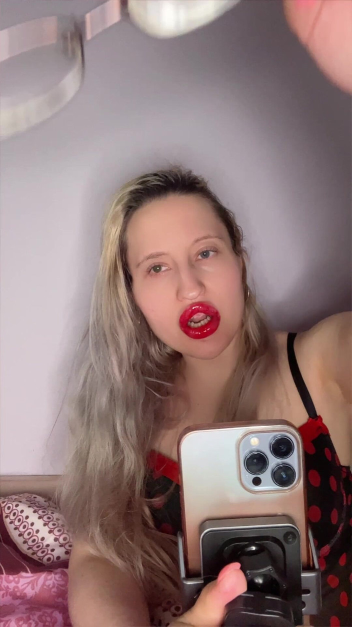 FinDom Goaldigger: Как ты хочешь, чтобы я показал тебе свои большие очки?